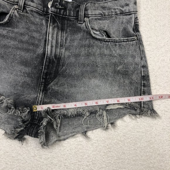 Zara Girlfriend Semi Distressed Black Denim Shorts Size 29 (Zara 8) Button Fly - Picture 5 of 5